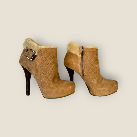 GUESS Suede Faux Fur Ankle High Heel Boot - Sz 8M - Picture 4 of 9